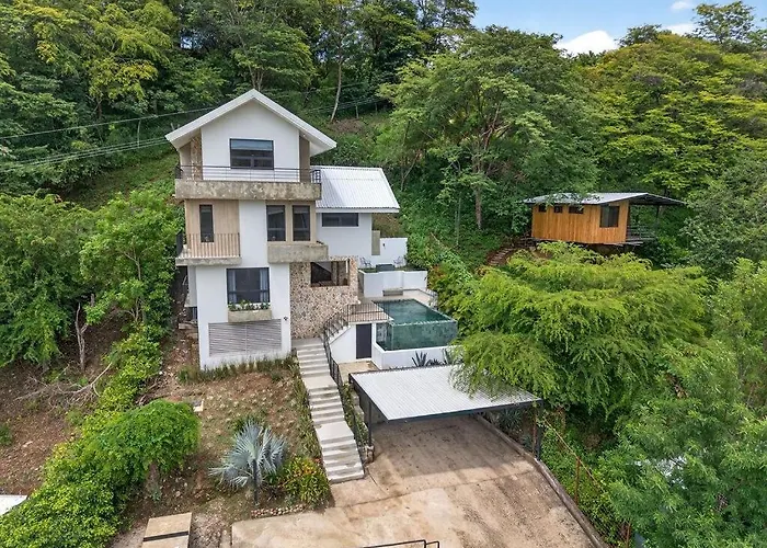 Private In Playa Near Flamingo With Infinity Pool, 9 Minute Walk To Beach, Ocean, Mountain, Nature Views, Tv And Ac In Every