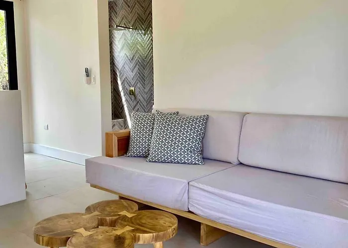 Private In Playa Near Flamingo With Infinity Pool, 9 Minute Walk To Beach, Ocean, Mountain, Nature Views, Tv And Ac In Every Ferienhaus