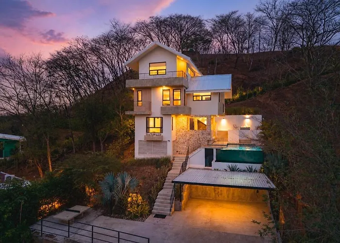 Private In Playa Near Flamingo With Infinity Pool, 9 Minute Walk To Beach, Ocean, Mountain, Nature Views, Tv And Ac In Every * Potrero (Guanacaste)