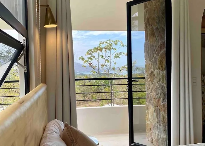 Private In Playa Near Flamingo With Infinity Pool, 9 Minute Walk To Beach, Ocean, Mountain, Nature Views, Tv And Ac In Every * Potrero (Guanacaste)