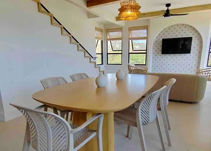 Private In Playa Near Flamingo With Infinity Pool, 9 Minute Walk To Beach, Ocean, Mountain, Nature Views, Tv And Ac In Every * Potrero (Guanacaste)