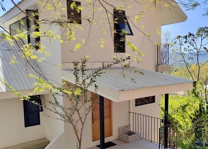 Private In Playa Near Flamingo With Infinity Pool, 9 Minute Walk To Beach, Ocean, Mountain, Nature Views, Tv And Ac In Every Potrero (Guanacaste)