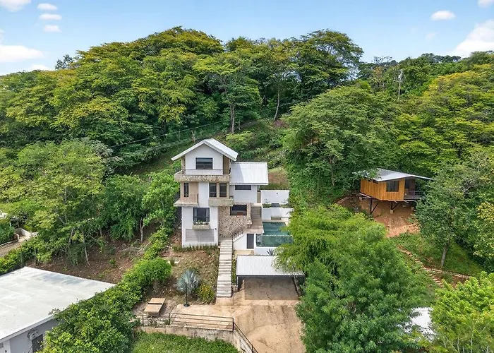 Private In Playa Near Flamingo With Infinity Pool, 9 Minute Walk To Beach, Ocean, Mountain, Nature Views, Tv And Ac In Every Ferienhaus Potrero (Guanacaste)